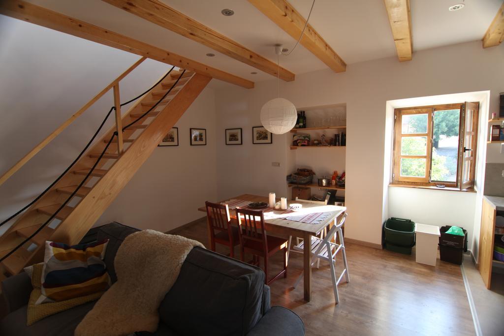 Holiday Home Kuca Na Moru Kornic Exterior photo